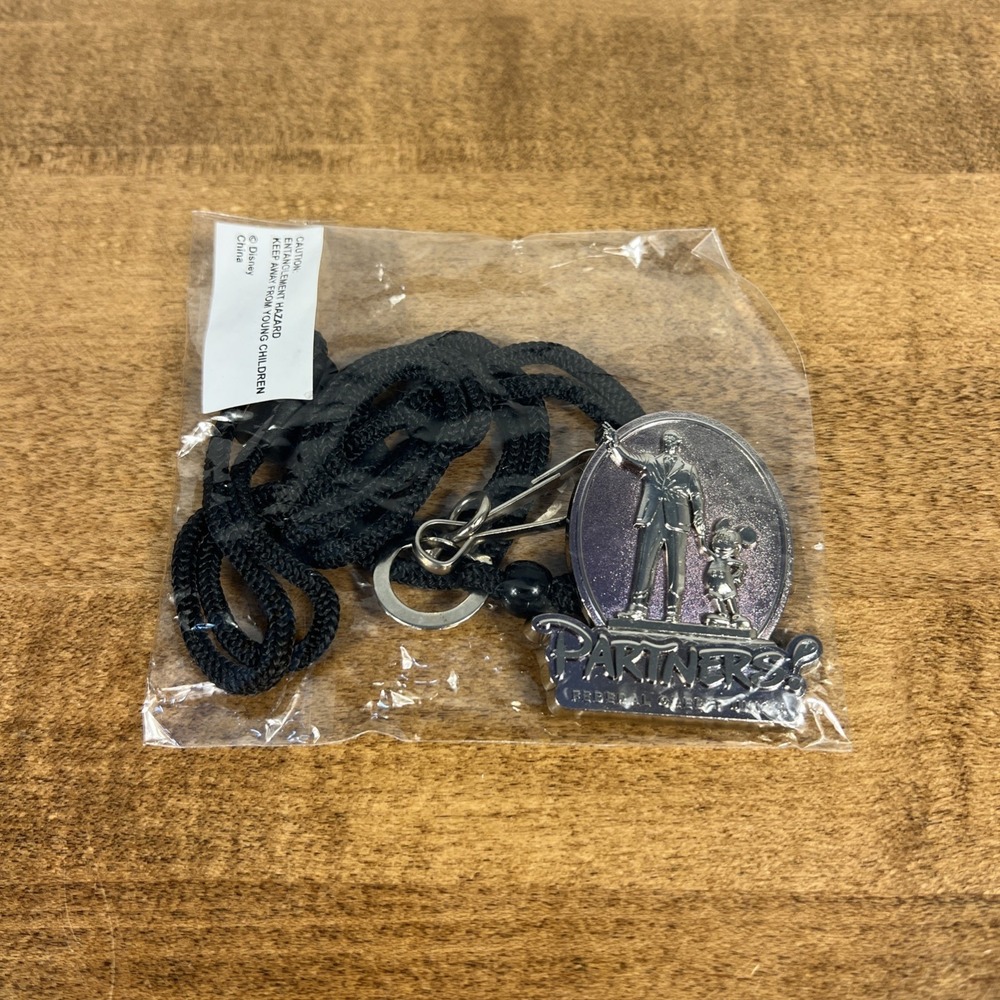 Walt Disney World Partners ! Federal Credit Union Member Exclusive Lanyard